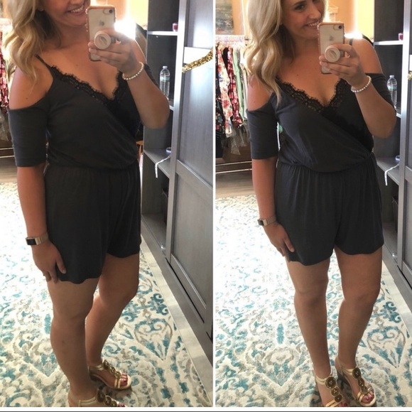 🐣Just In🆕 Cold-shoulder Romper, in Sage - Picture 2 of 3